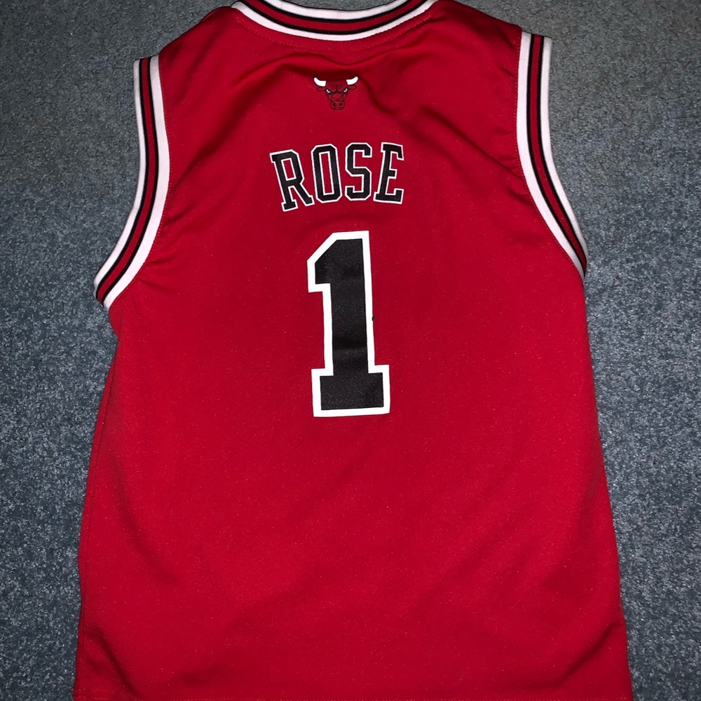 Boys adidas Derrick rose jersey EUC size medium - Picture 2 of 2